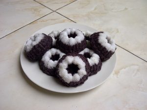 Cara Membuat Kue Putu Ayu Ketan Hitam Mudah