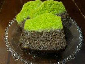 Resep Kue Bolu Kukus Ketan Hitam Pandan 