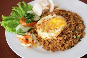cara membuat nasi goreng sederhana