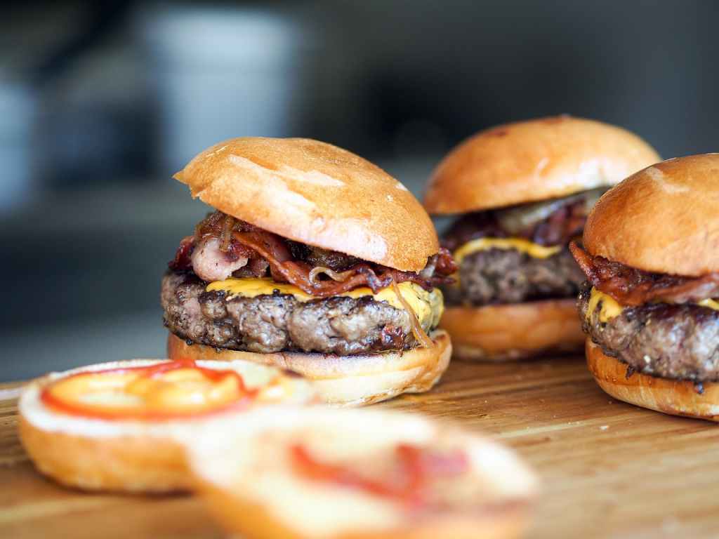 Cara Membuat Hamburger Homemade, Sederhana Tapi Enak