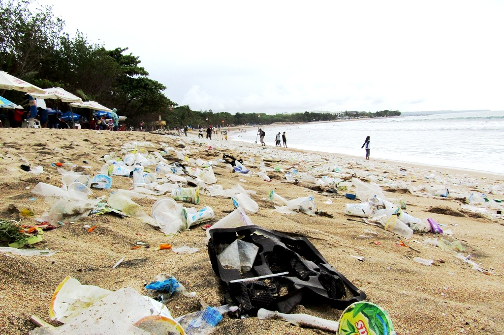 cara menanggulangi sampah plastik