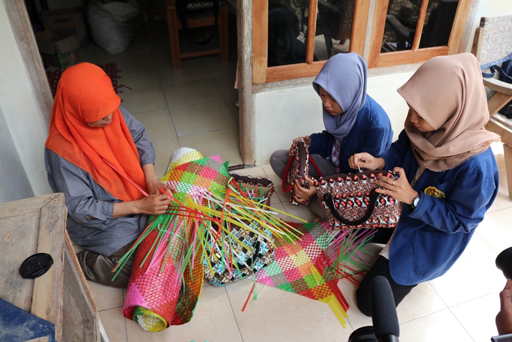 tas dari plastik