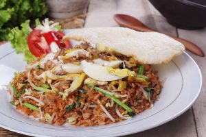 Membuat Nasi Goreng Sederhana