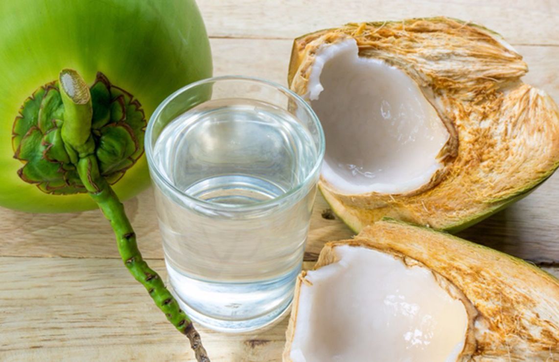 Manfaat air kelapa muda
