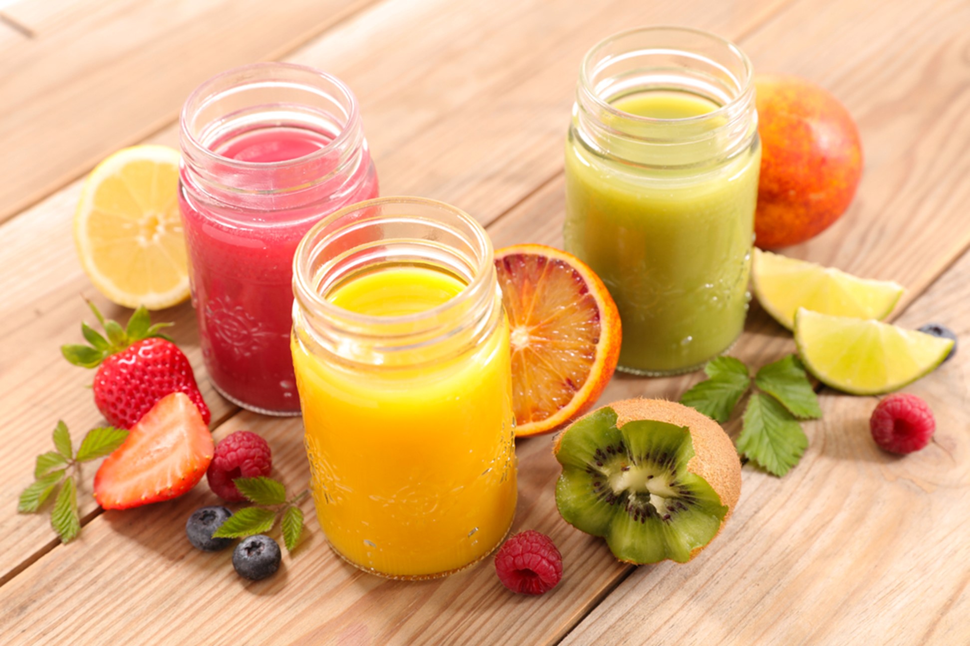 Buah yang mengandung Vitamin C cukup tinggi