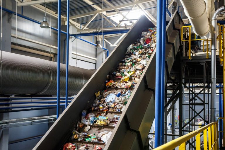 Teknik Pengolahan Limbah Plastik Modern