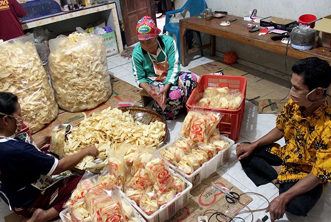 Makanan Ringan Kemasan Terlaris yang Wajib Kamu Coba
