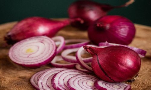 Tips Irisan Bawang Seragam Agar Masakan Rapi dan Cepat