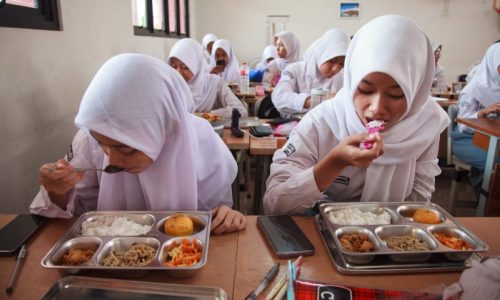 Evaluasi Kualitas Menu Harian dalam Meningkatkan Efisiensi