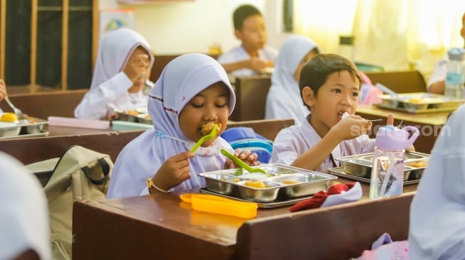evaluasi keberlanjutan program dapur sekolah