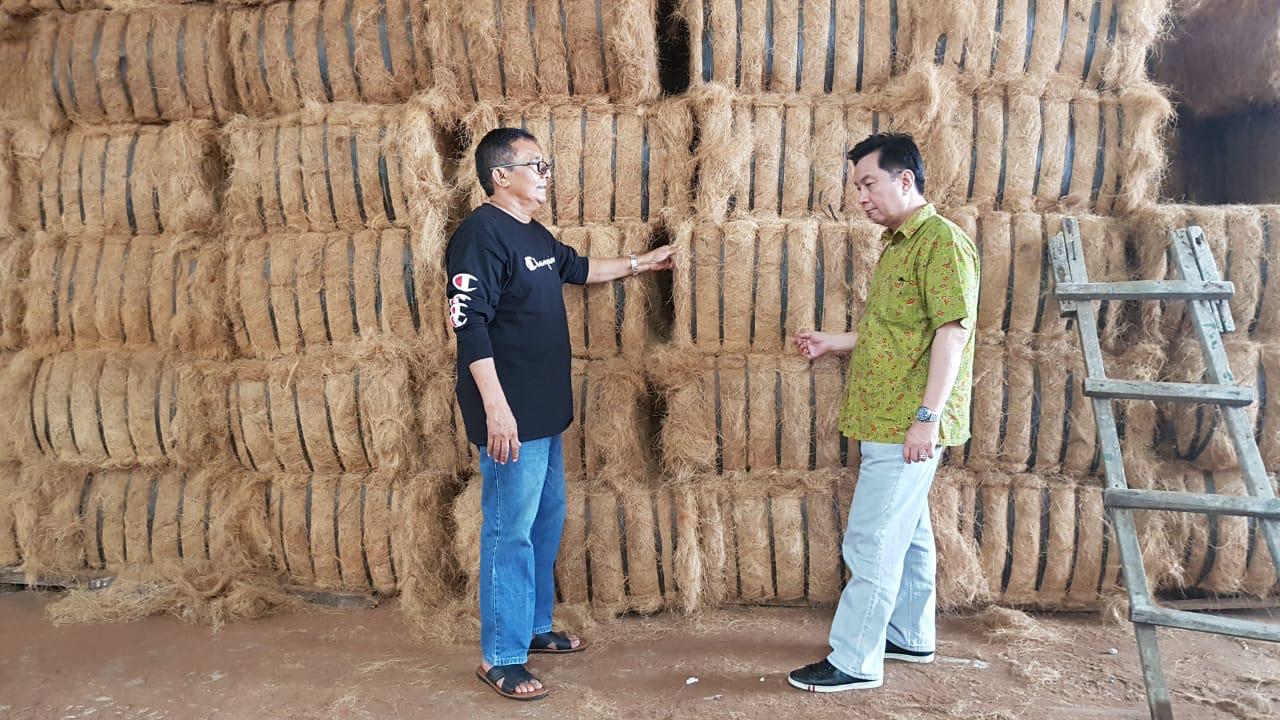 Sabut kelapa dalam industri tekstil berkelanjutan
