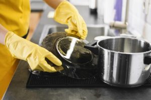 Pemantauan kebersihan alat masak