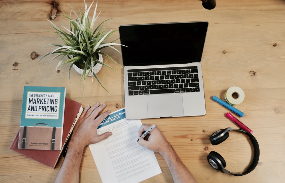 Langkah membuat website perusahaan