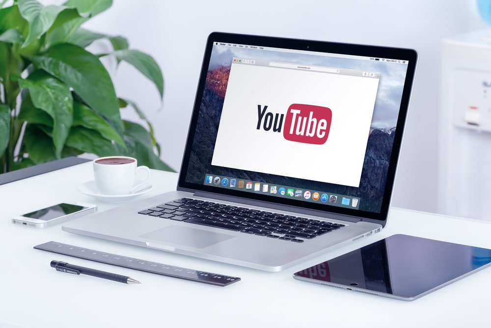 Strategi konten edukatif di YouTube