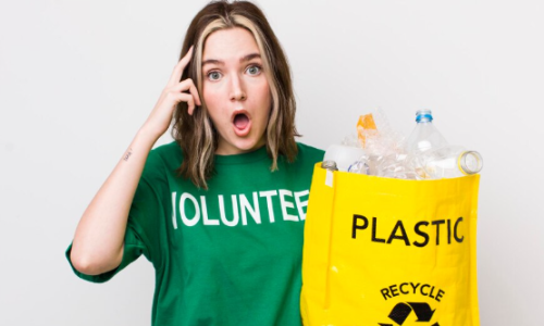 Solusi Kreatif dari Sampah Plastik yang Bernilai Guna