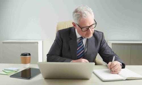 Freelance Untuk Pensiunan Sebagai Cara Menambah Penghasilan