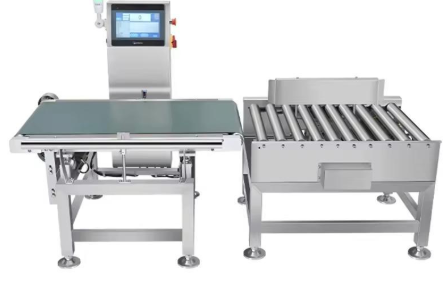 Perbedaan Check Weigher dan Timbangan Biasa yang Wajib Dipahami Sebelum Memilih Alat Penimbangan